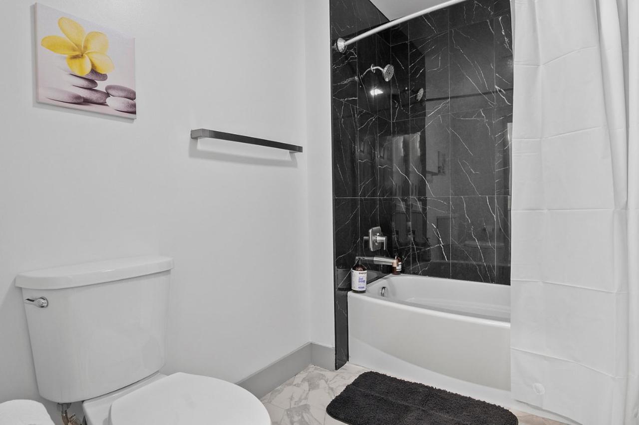 Apartment Cozy Urban Getaway - Free Parking, Gym, Stadium