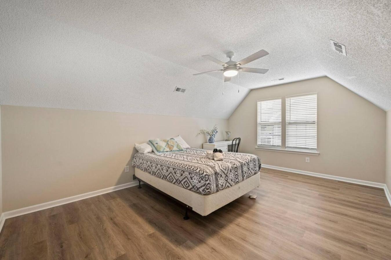 Holiday home 4br Cozy Retreat Charlotte