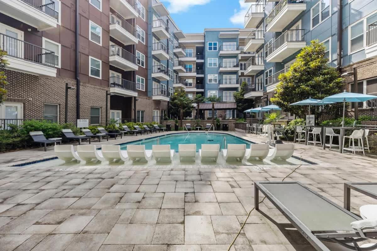 Luxe 1bd - 5 Min Dt, Gym, Parking, W-d - Sleeps 6