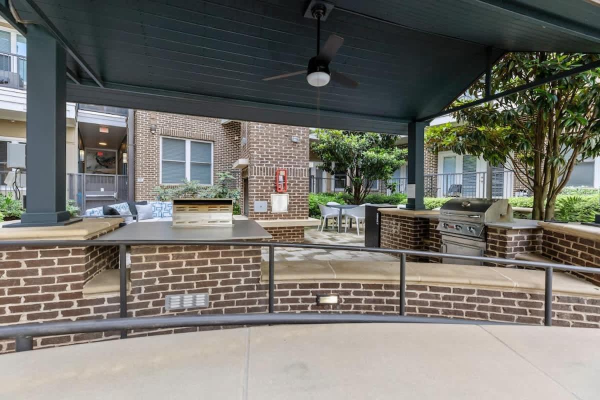 Luxe 1bd - 5 Min Dt, Gym, Parking, W-d - Sleeps 6 Apartment