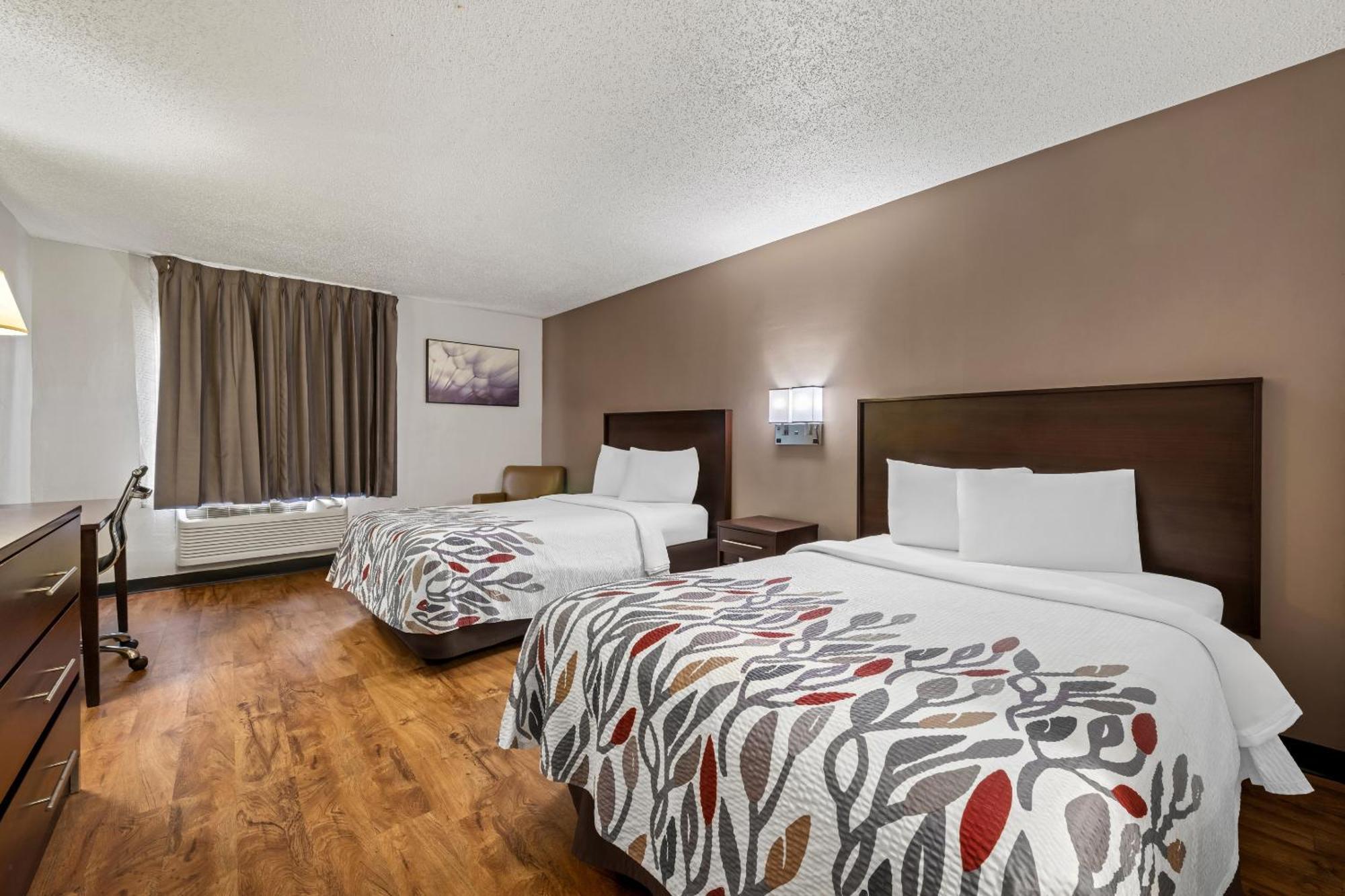 Red Roof - Motel