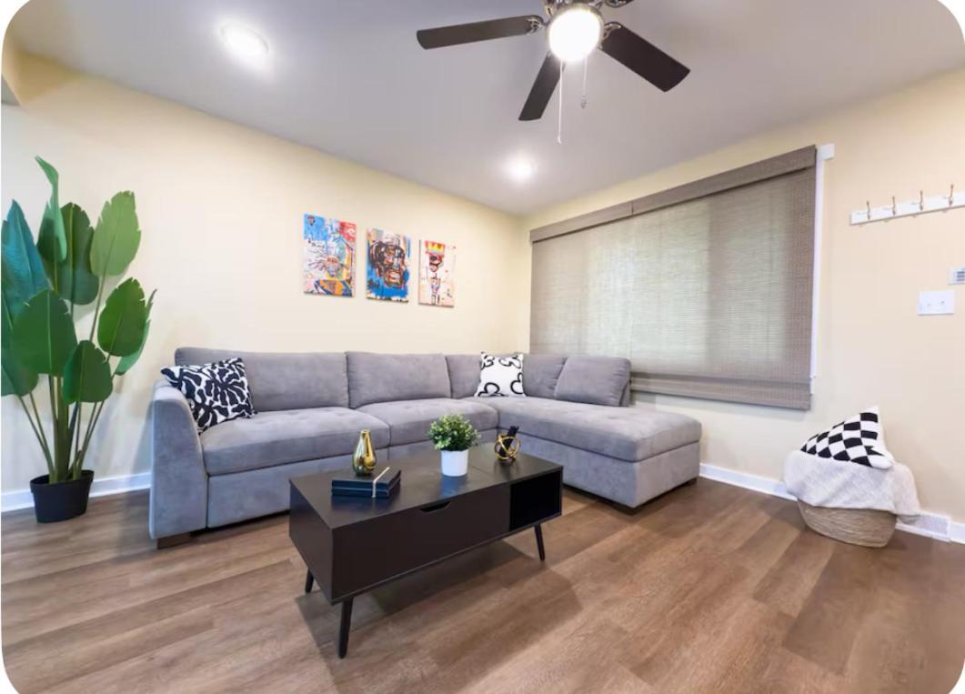 The Gem In The Crown * Charlotte