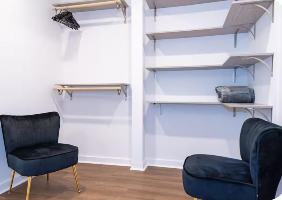 The Gem In The Crown * Charlotte