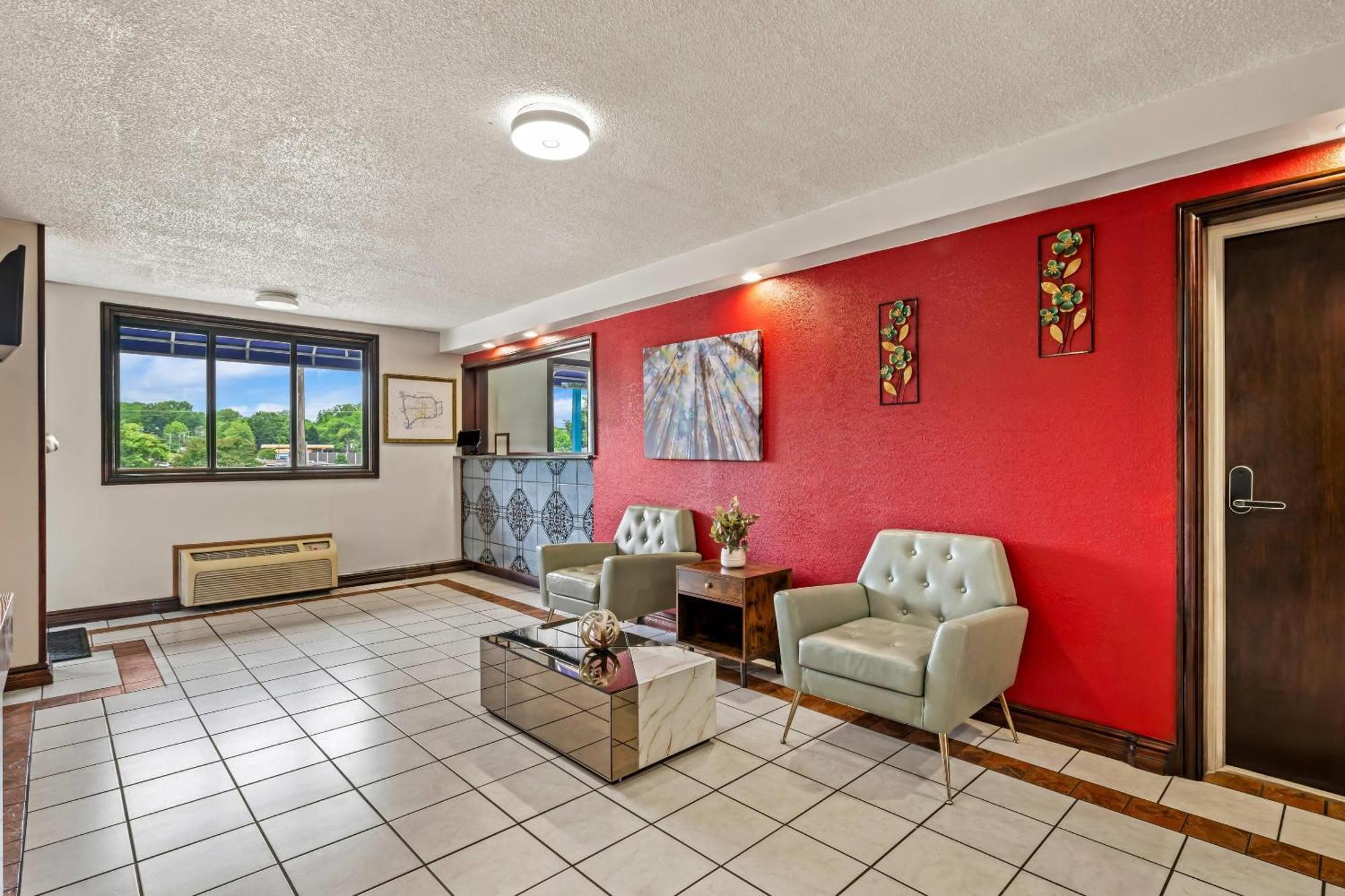 Lodge Econo Airport Area *