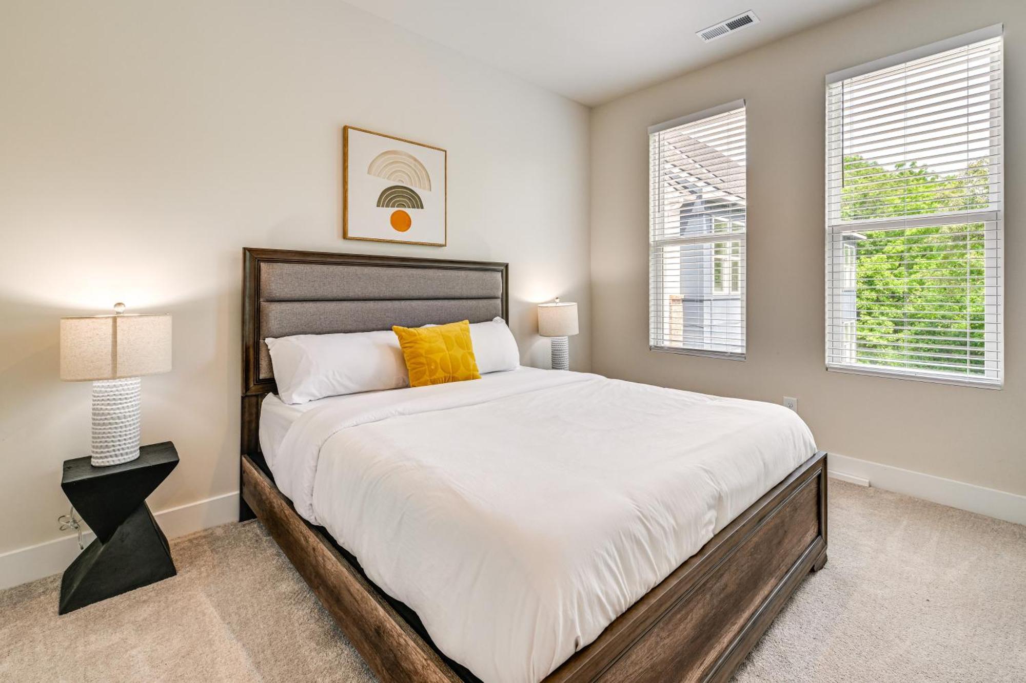 2 Mi To Dtwn Unit With Rooftop Deck! Charlotte