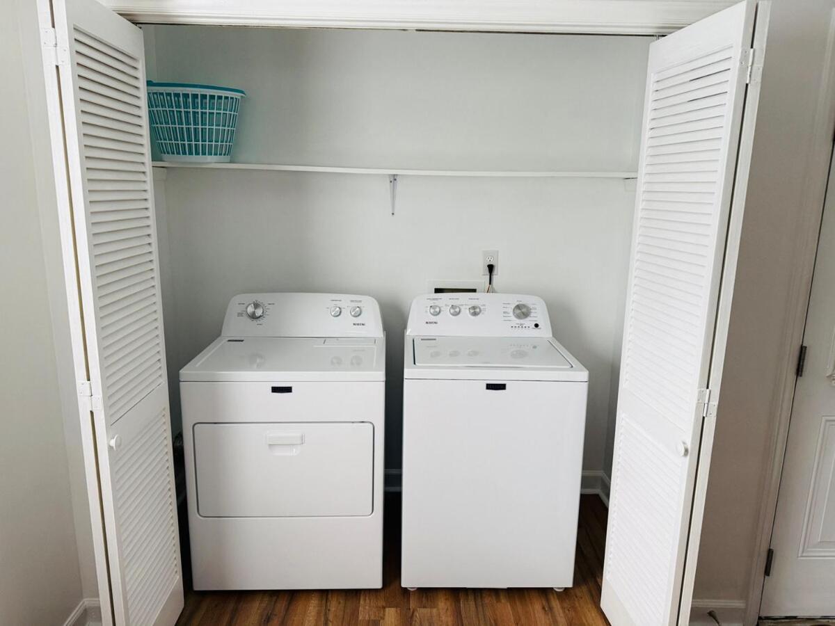 Dukehaven Near Northlake, Uptown, Route To Airport Holiday home