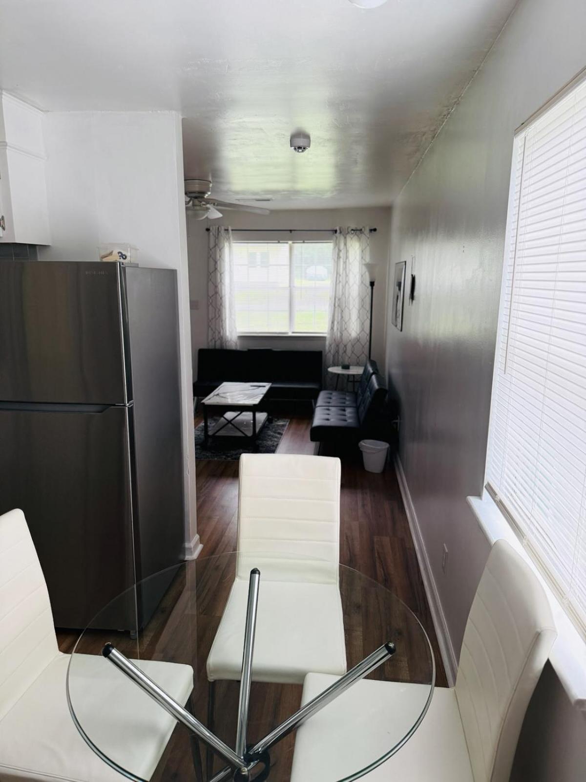 Dukehaven Near Northlake, Uptown, Route To Airport *