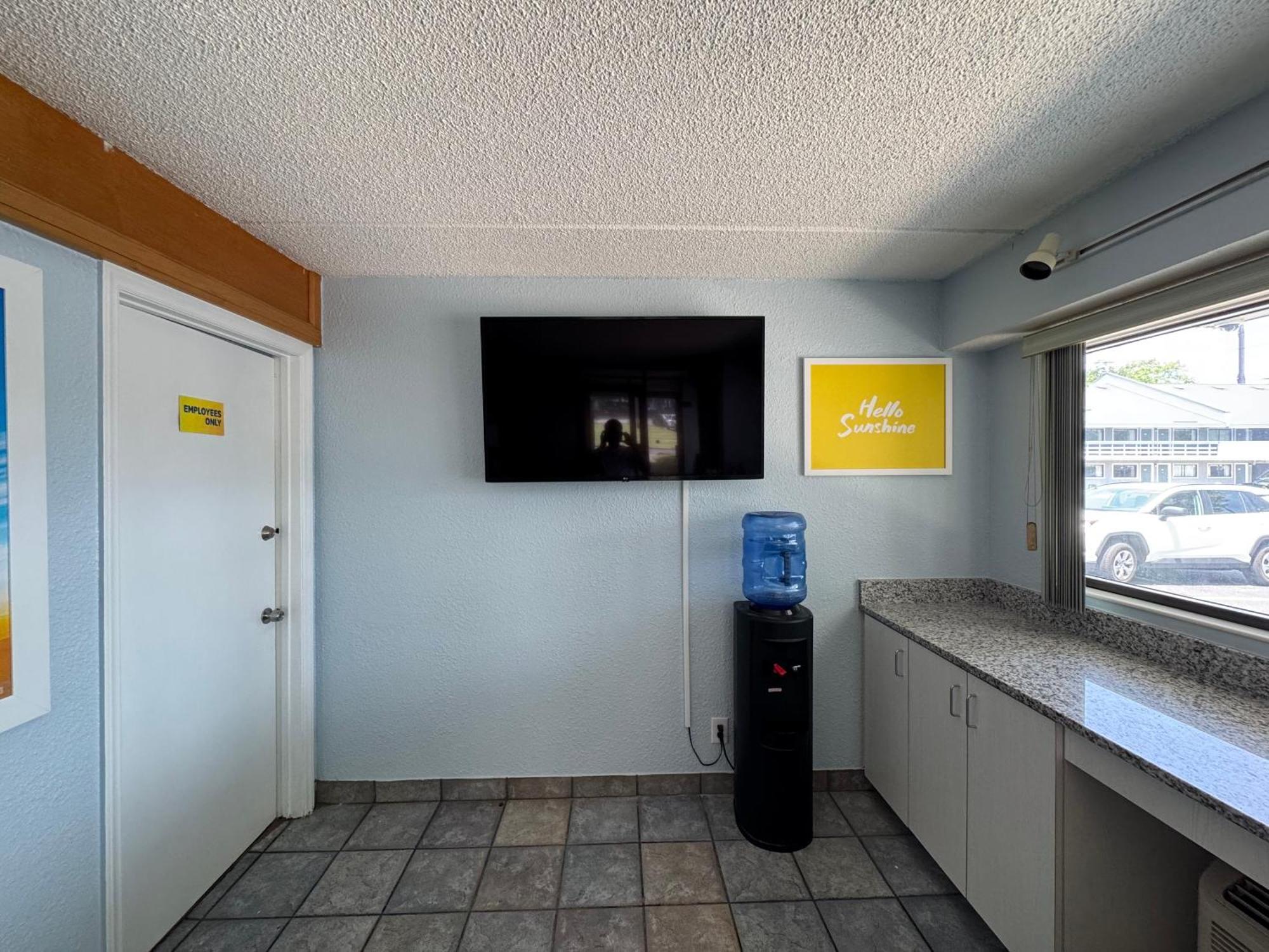 Days By Wyndham Charlotte