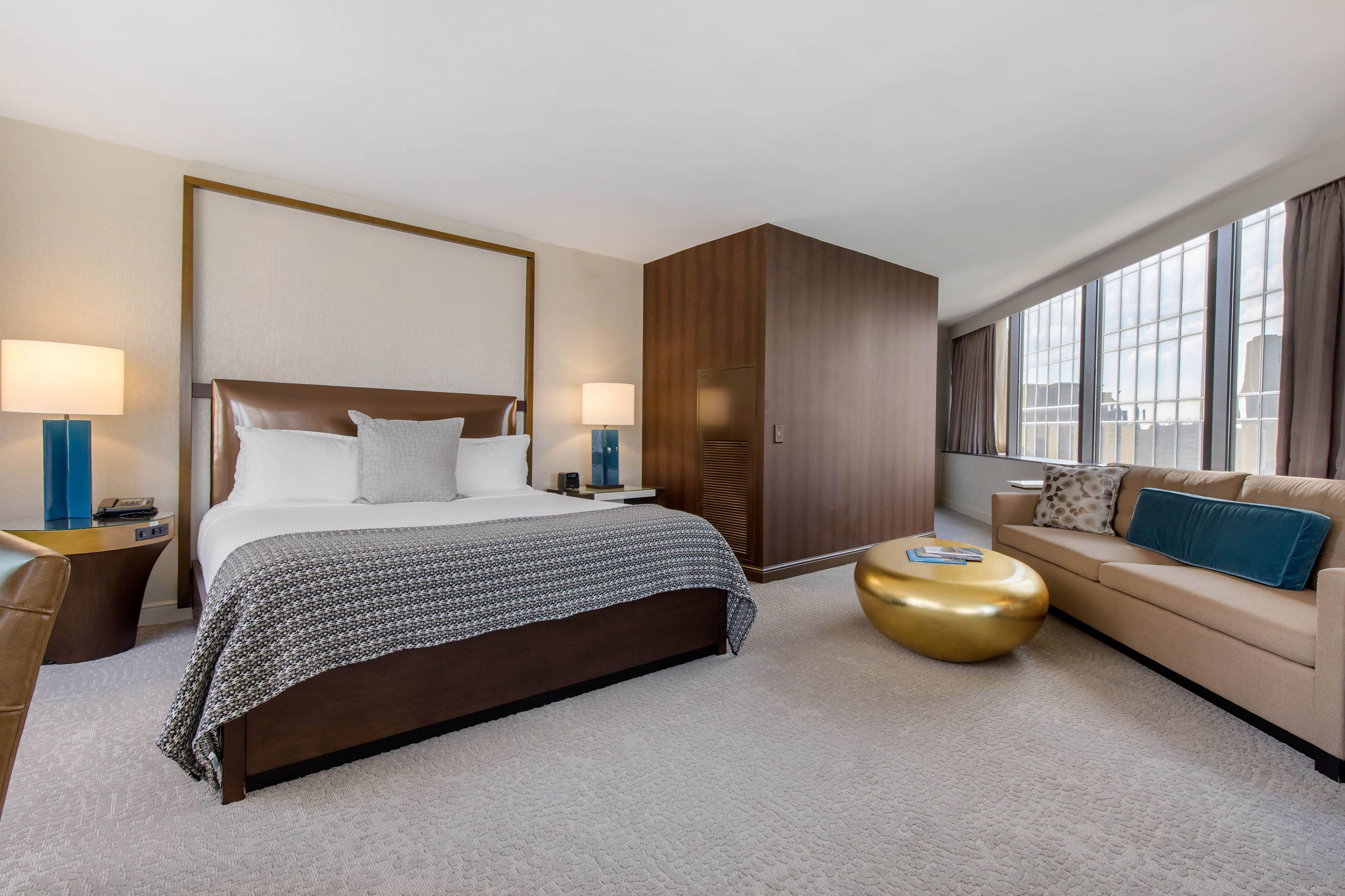 Omni Hotel 4*