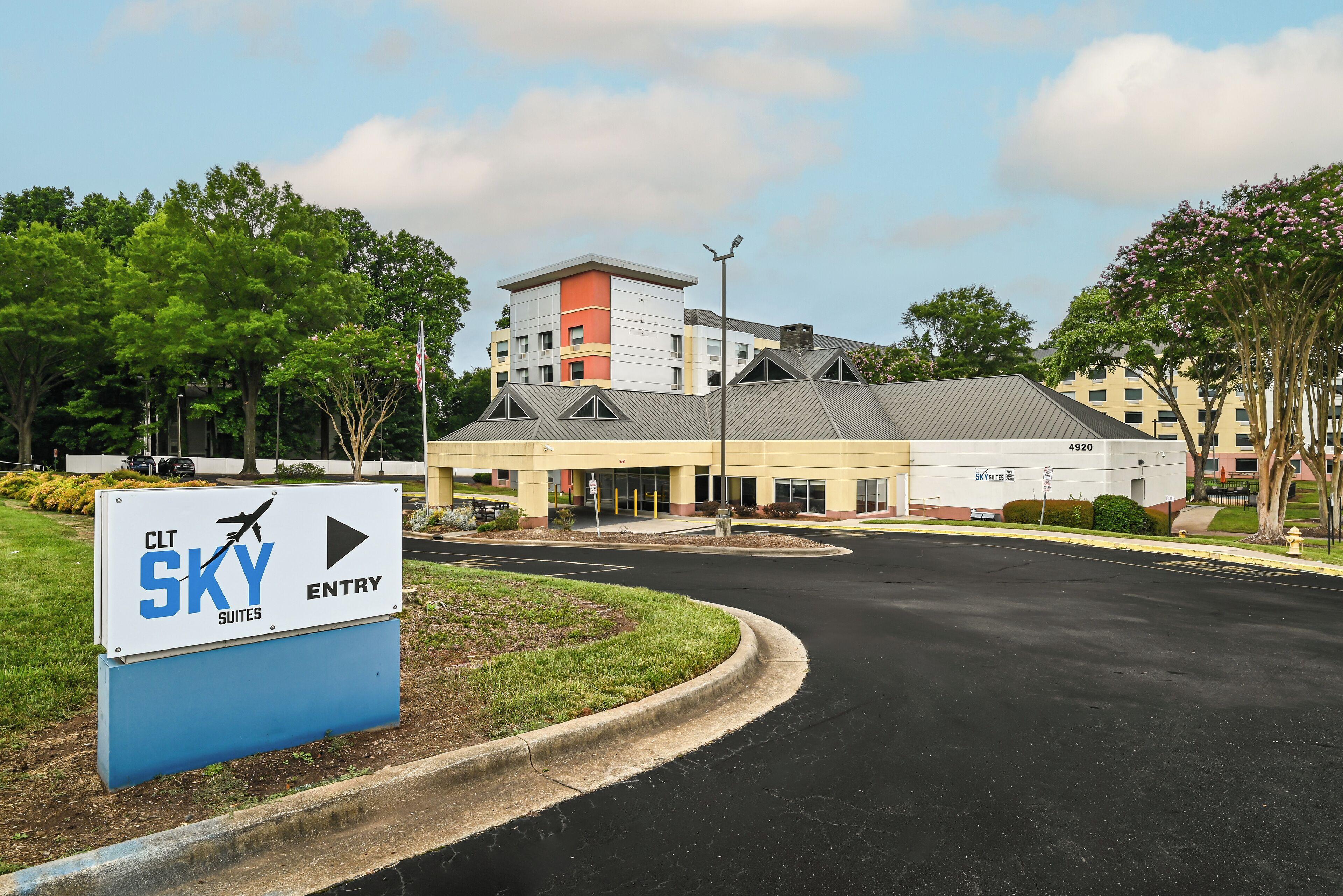 Towneplace By Marriott Loso Airport Hotel 3*