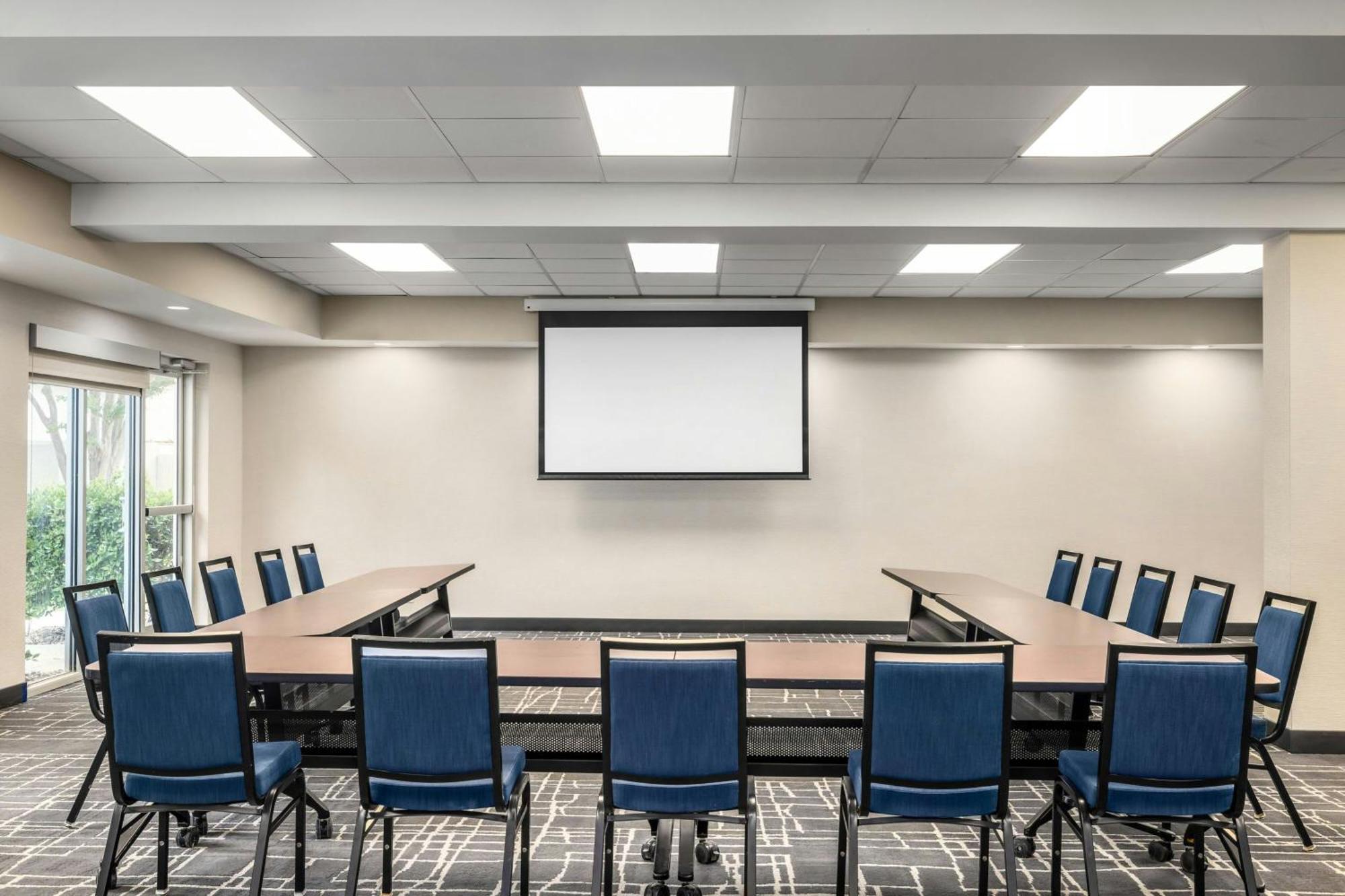 Towneplace By Marriott Loso Airport Hotel Charlotte