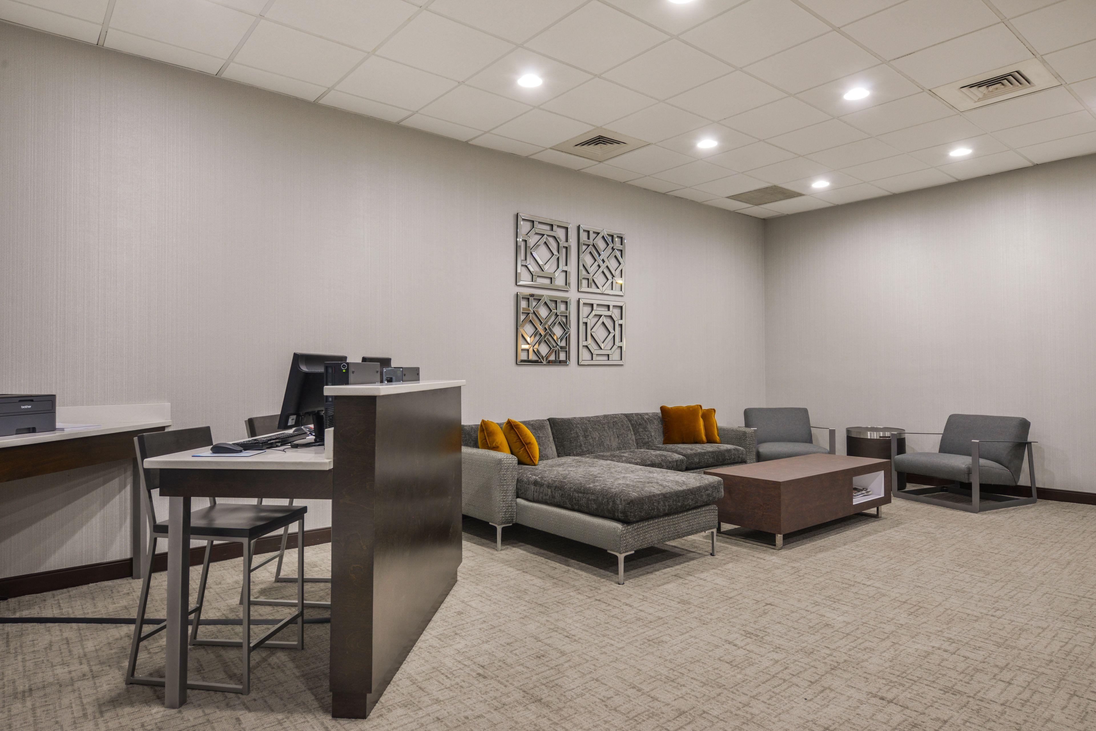 Wingate By Wyndham Airport Hotel 3*