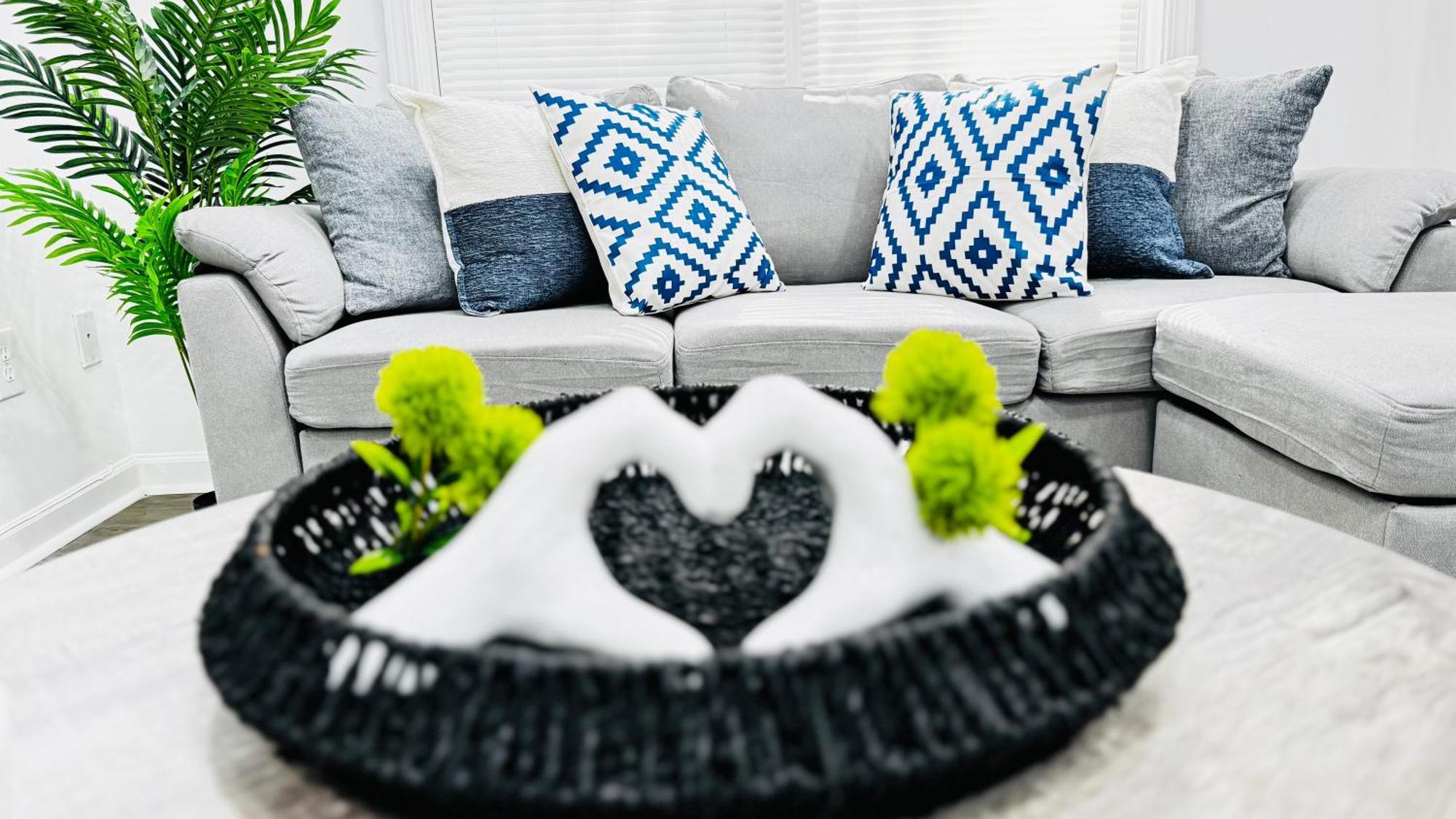 Homestay Cozy Escape, Private In With Shared Common Spaces