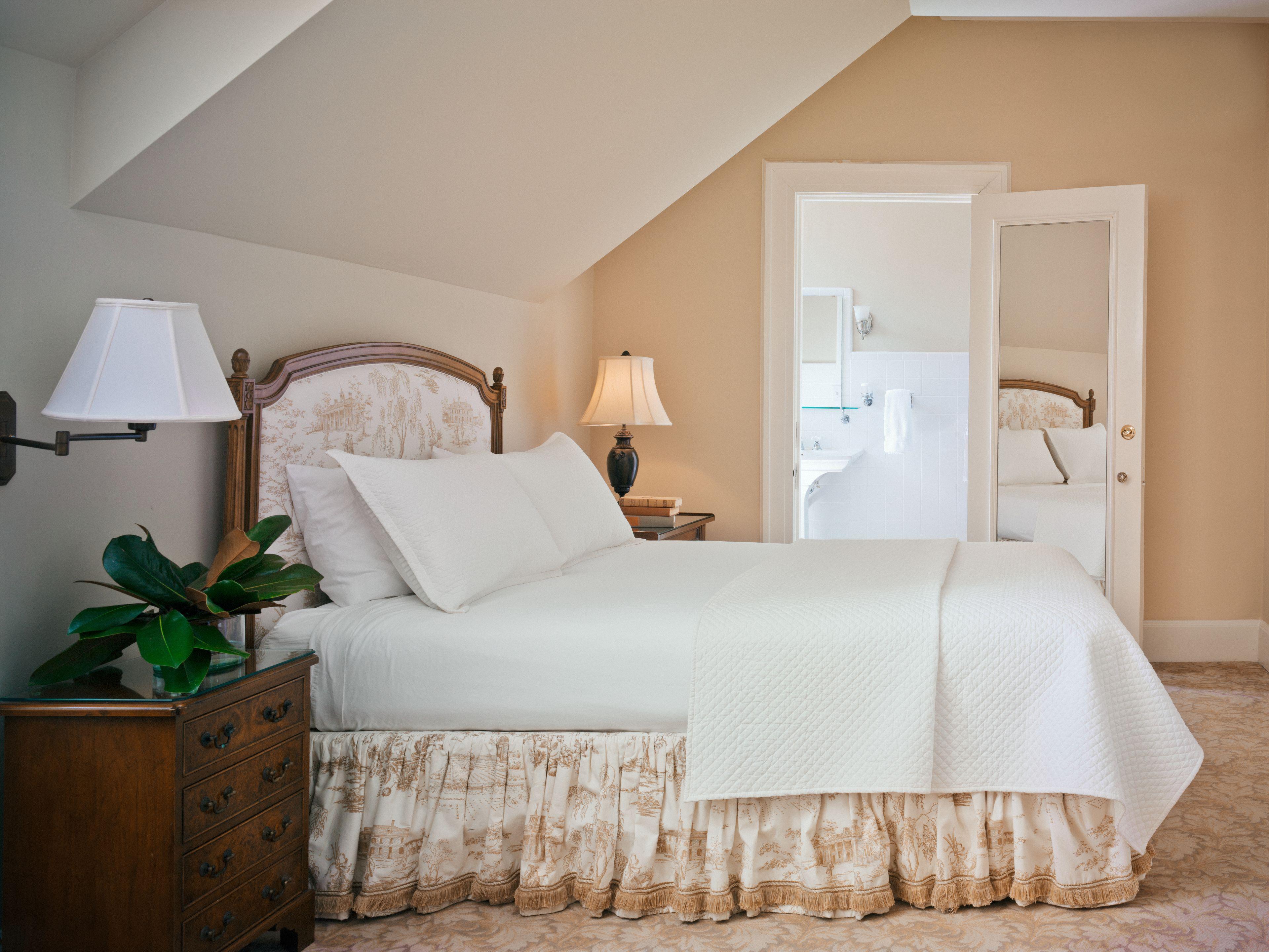 The Duke Mansion Bed & Breakfast 4*