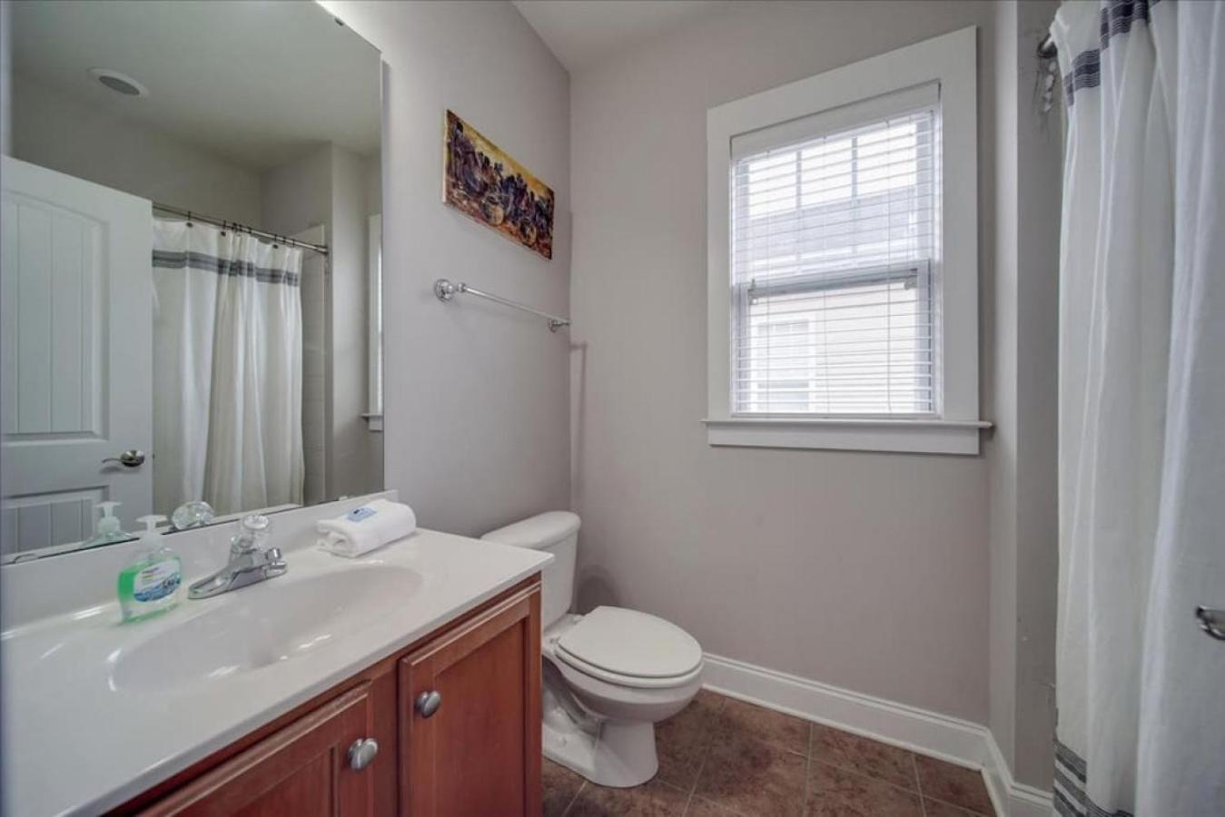 Holiday home 3br Gem Walk To Bofa Stadium And South End Charlotte
