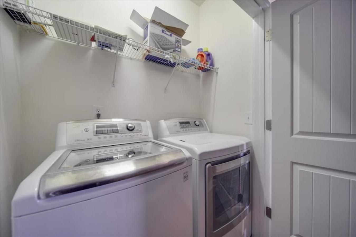 3br Gem Walk To Bofa Stadium And South End Holiday home *