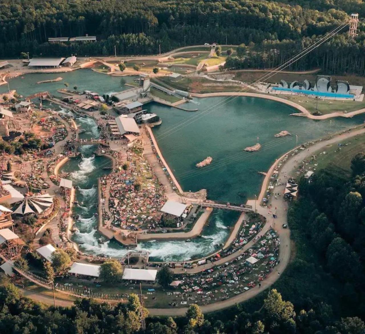 Holiday home Chateau Merlot Lakefront Retreat Usnwc Boat