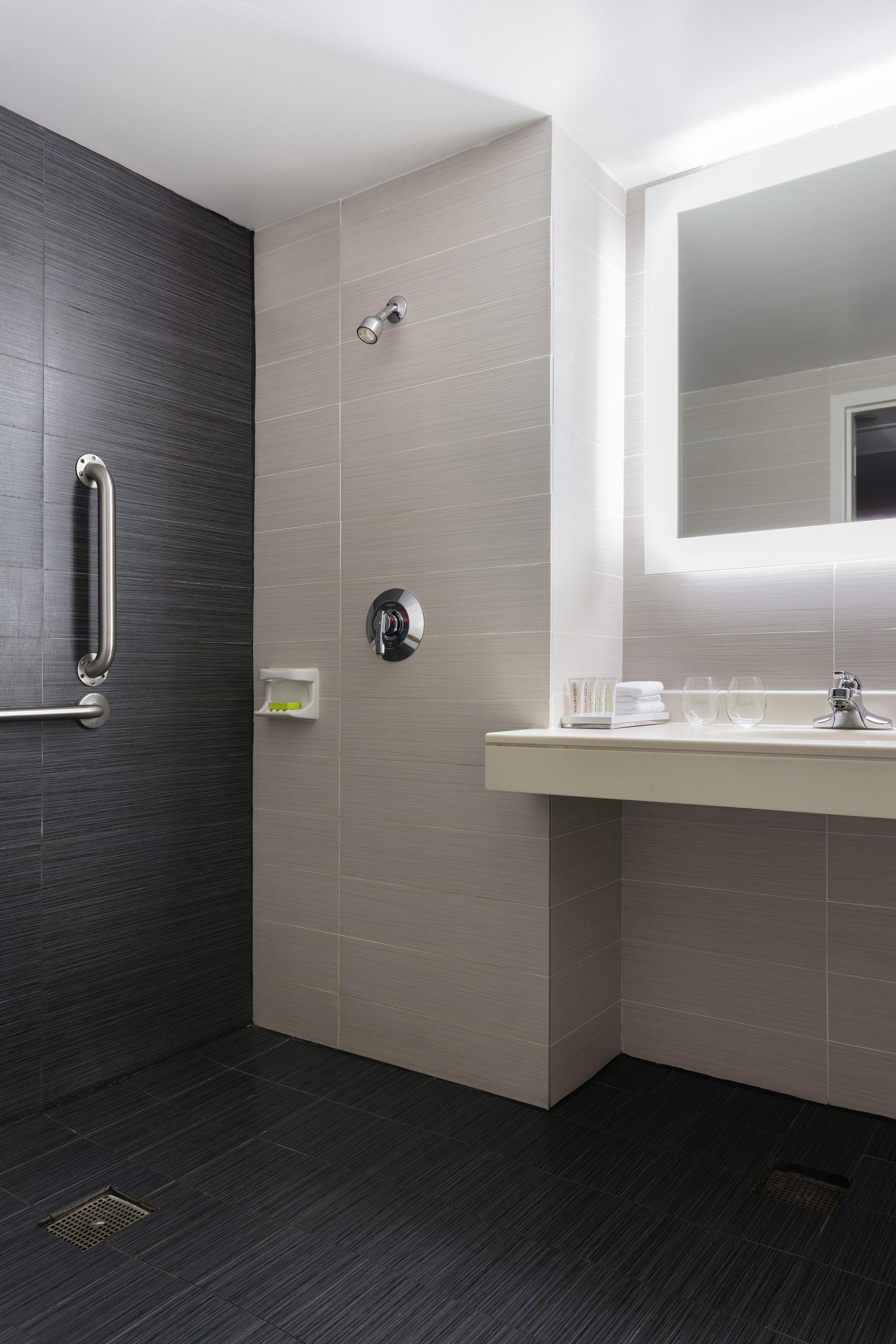 Le Meridien 4* Charlotte