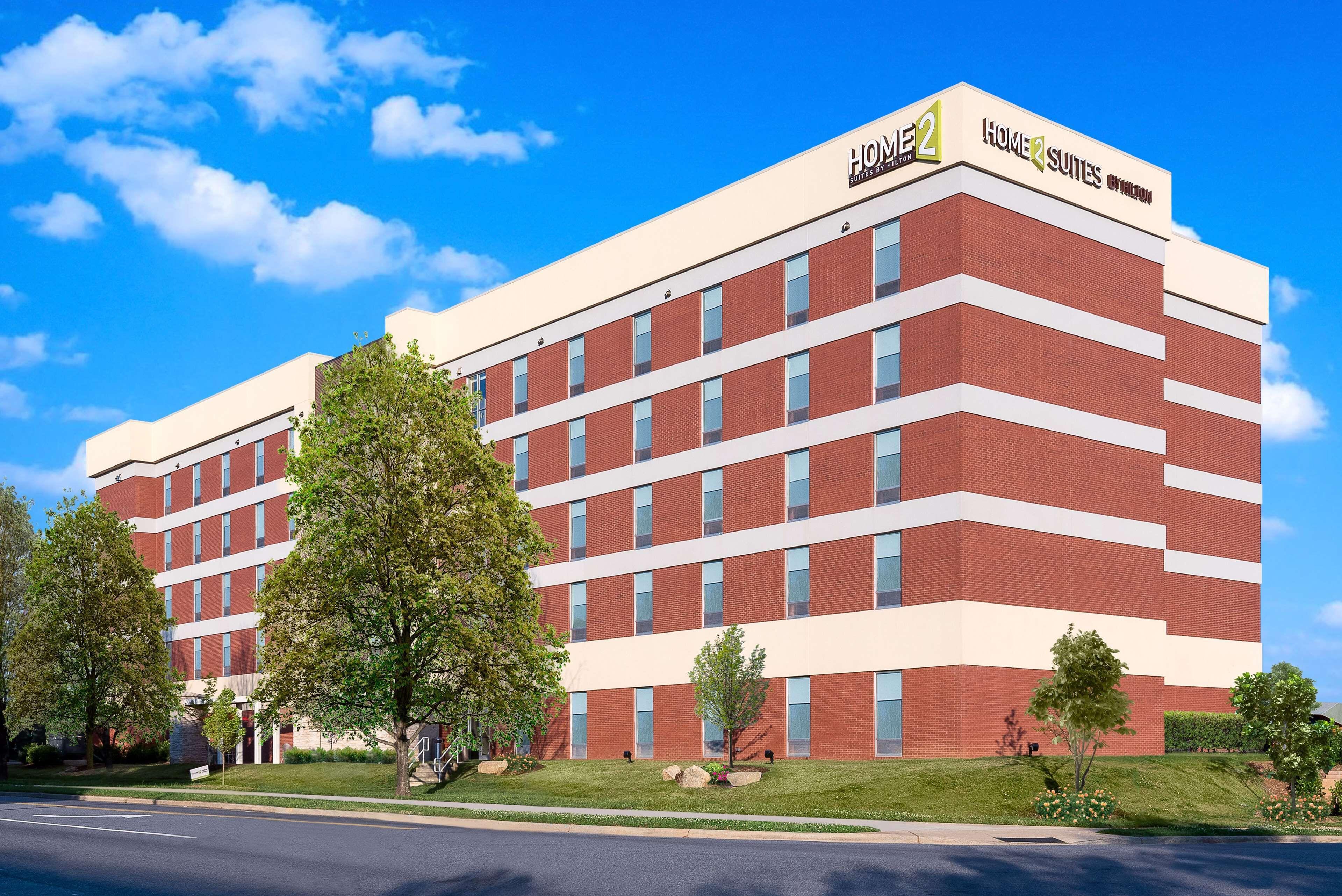 Home2 By Hilton Research Park Hotel 3*