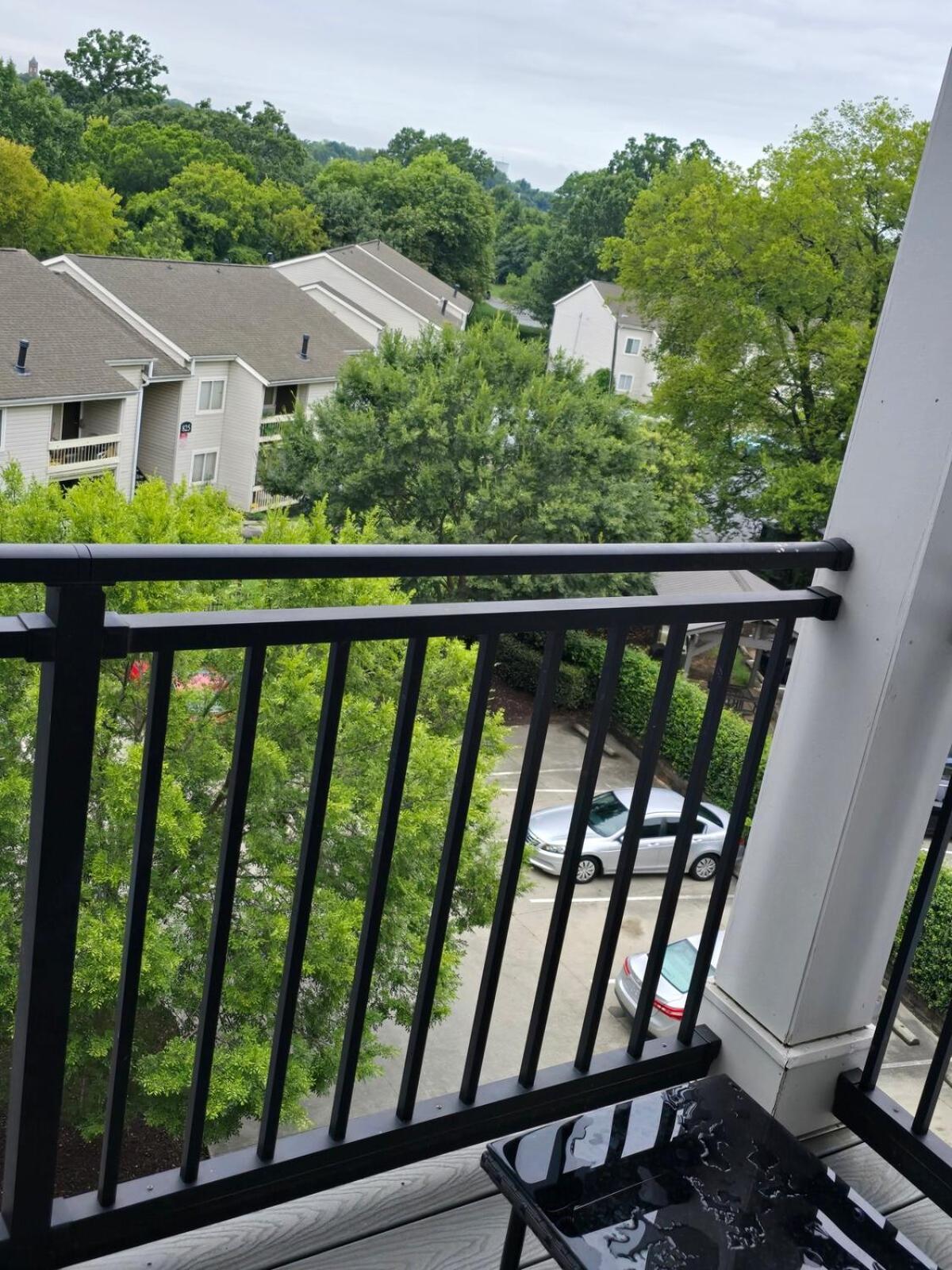 Cozy Uptown With Gym And Swimming Pool Apartment *