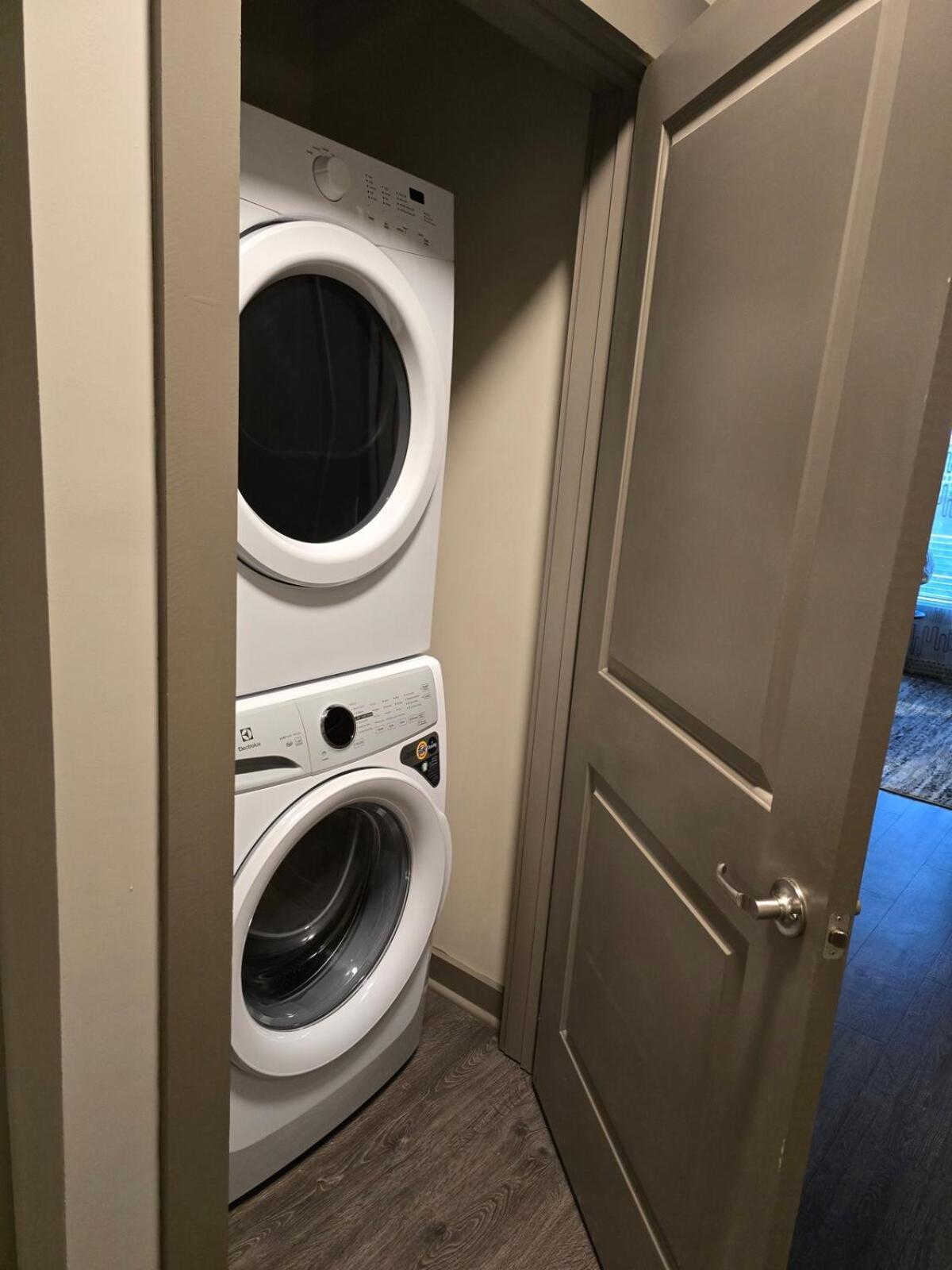 Cozy Uptown With Gym And Swimming Pool Apartment Charlotte