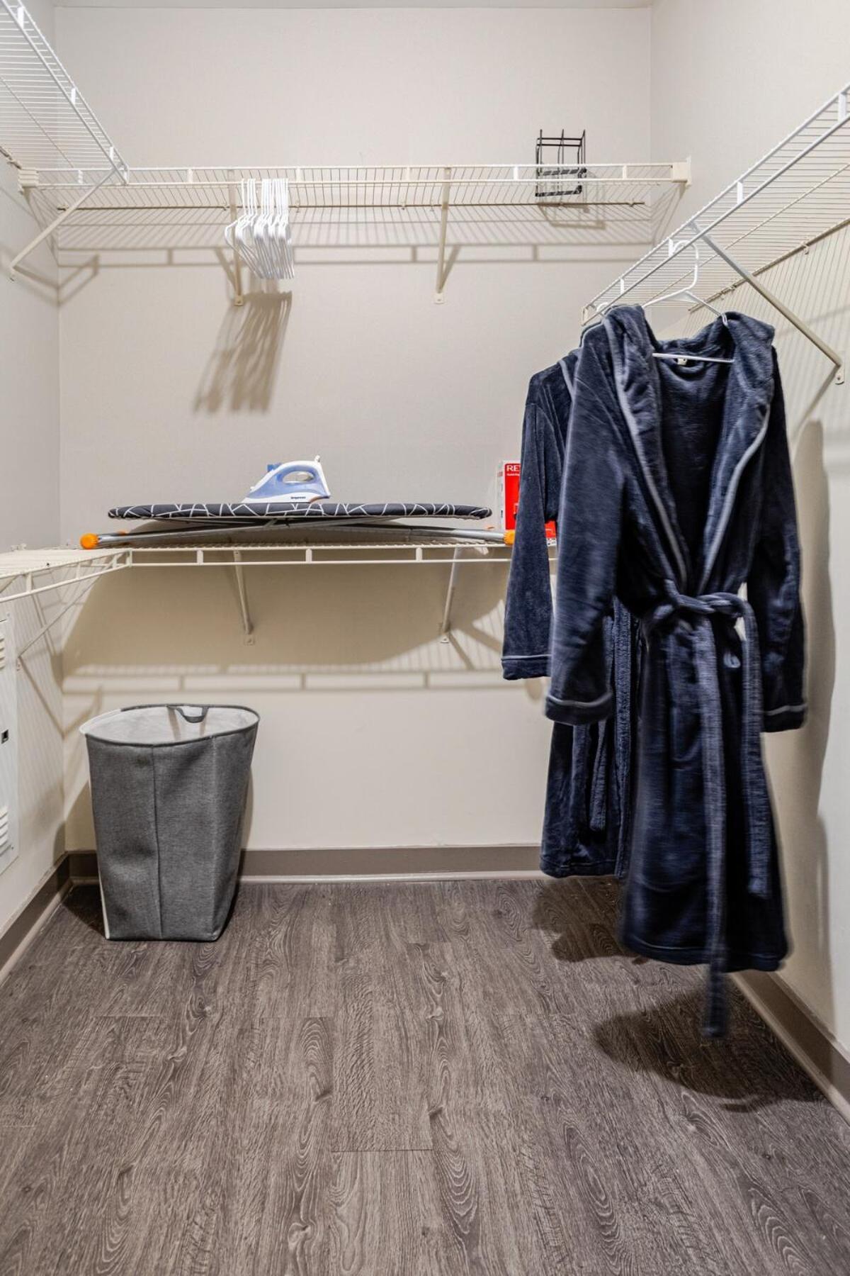 Cozy Uptown With Gym And Swimming Pool Apartment Charlotte