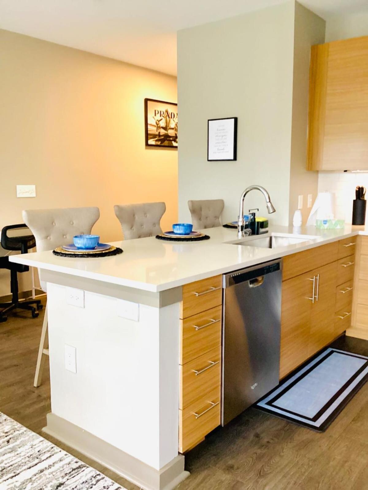 Apartment Cozy Uptown With Gym And Swimming Pool Charlotte