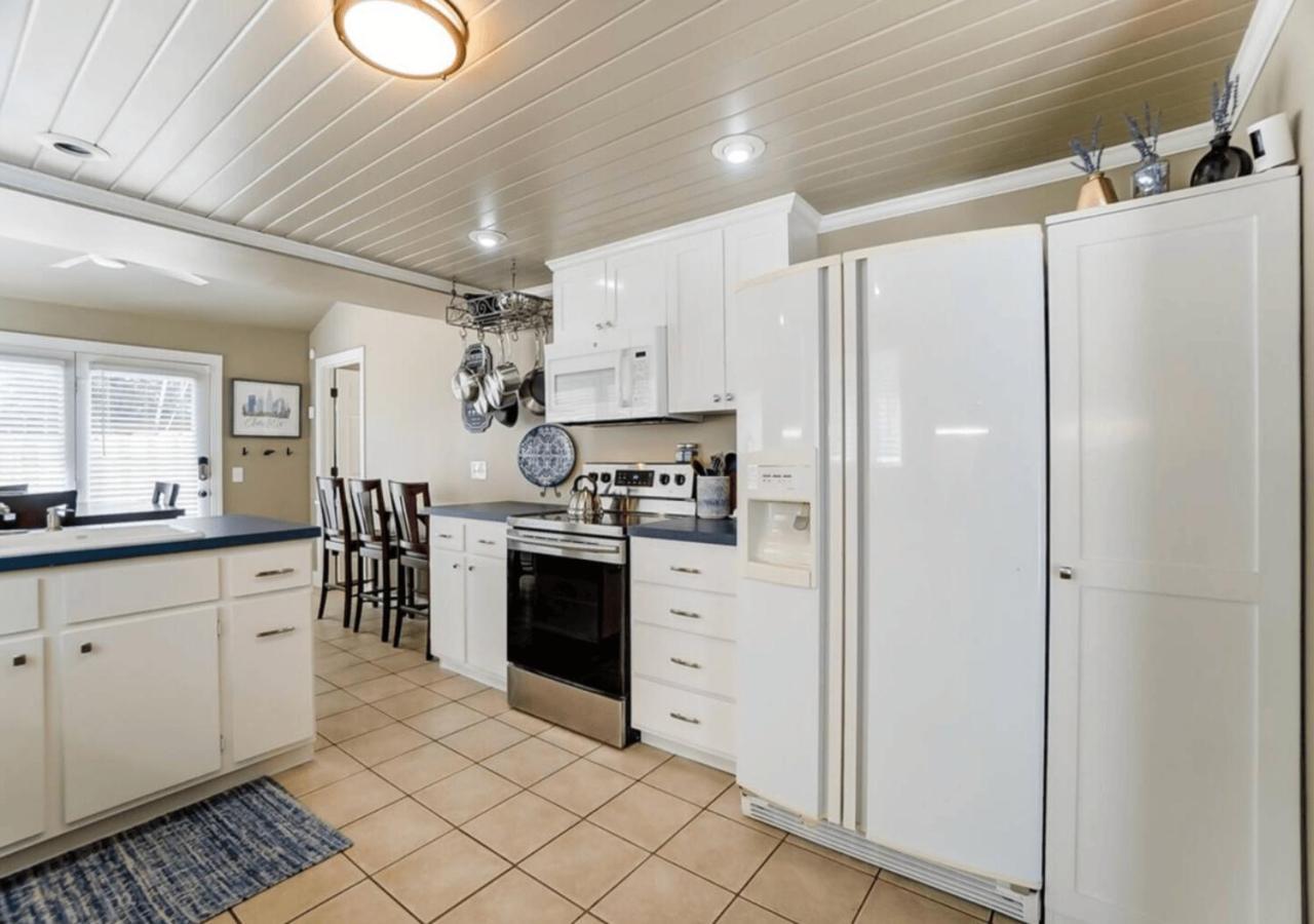 Stylish Noda Gem Hot Tub, Games And Walk To Dining *