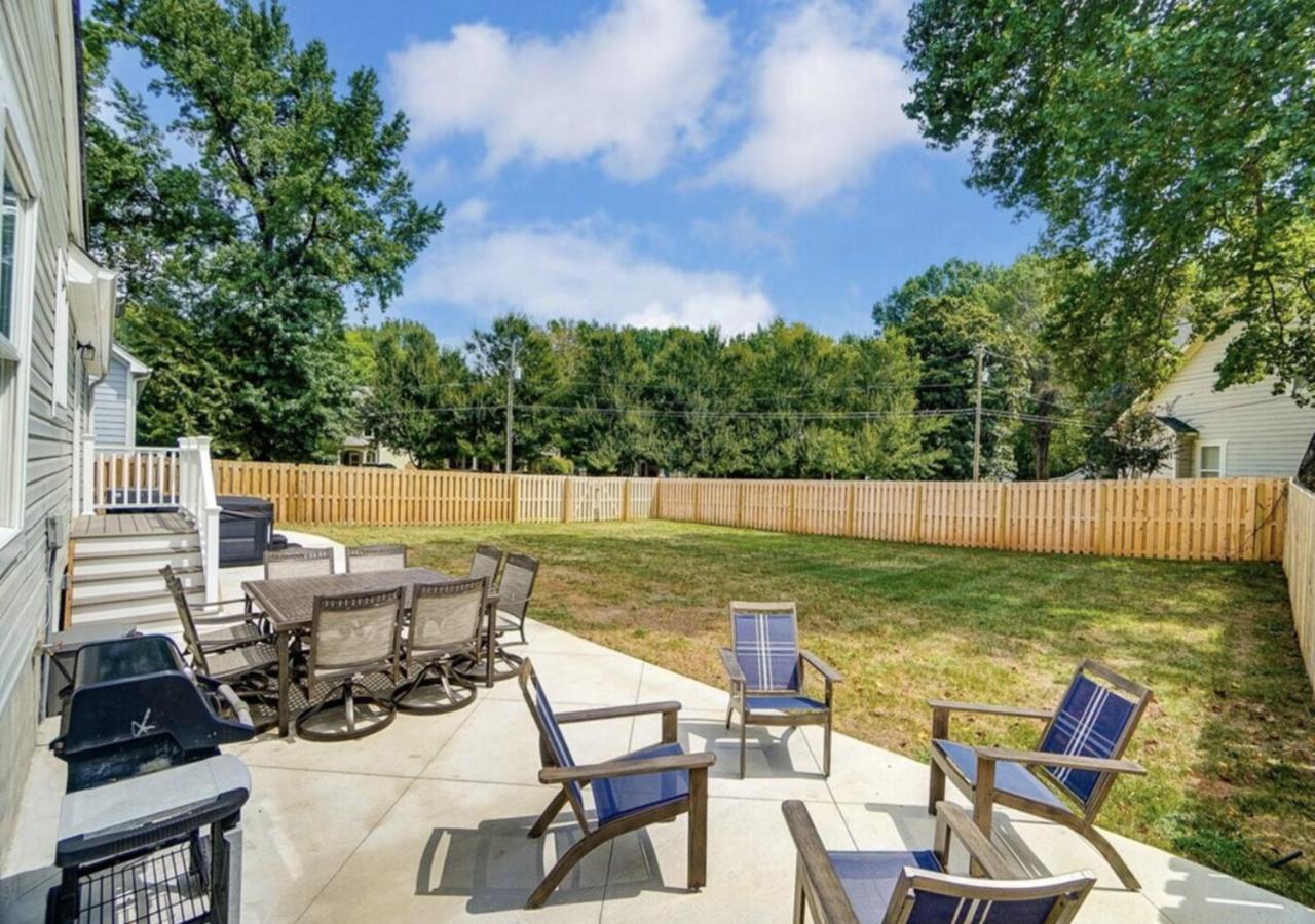 Holiday home Stylish Noda Gem Hot Tub, Games And Walk To Dining Charlotte