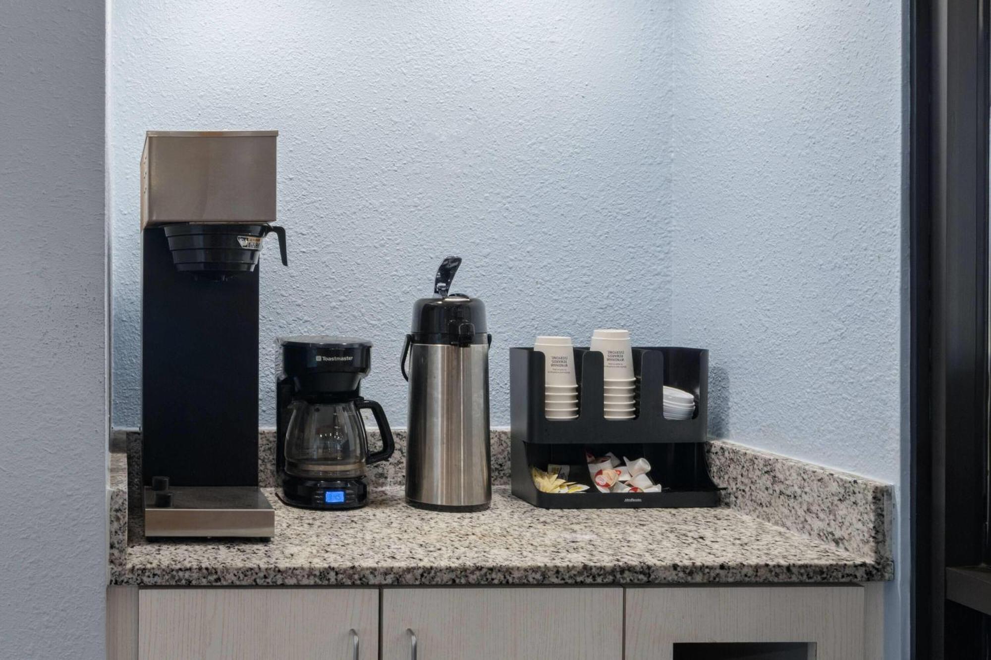 Motel Days By Wyndham Charlotte