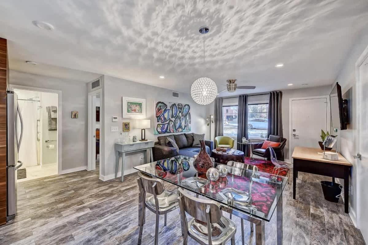 Comfortable And Stylish Near Myers Park Holiday home *