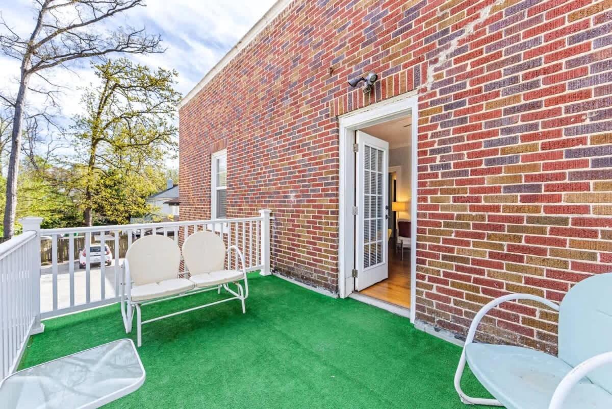Holiday home Bright And Restful 2br Near Uptown With Balcony Charlotte