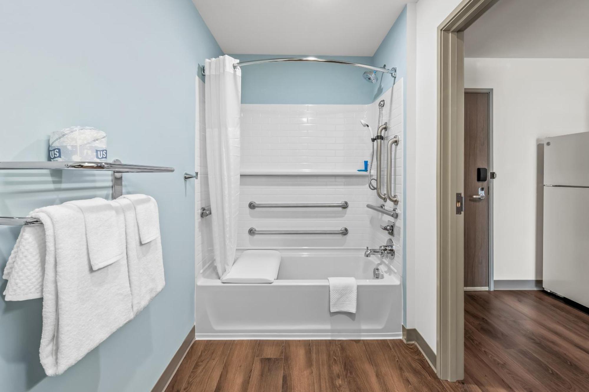 Woodspring Northlake Hotel Charlotte