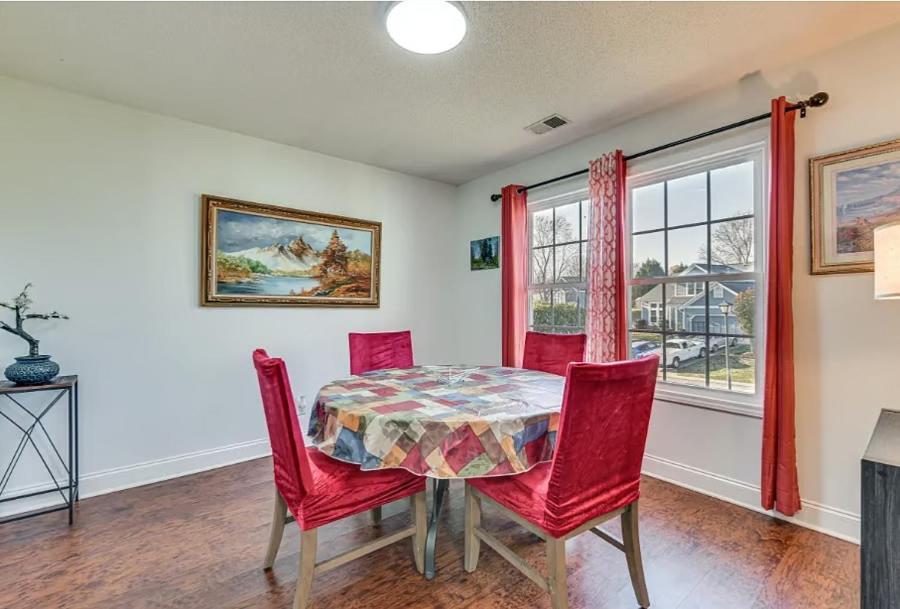 Holiday home Grill Patio • Pet Friendly • 3br *