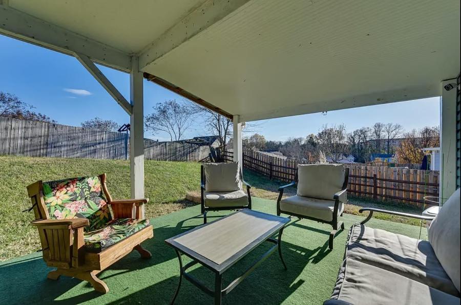 Grill Patio • Pet Friendly • 3br Holiday home Charlotte