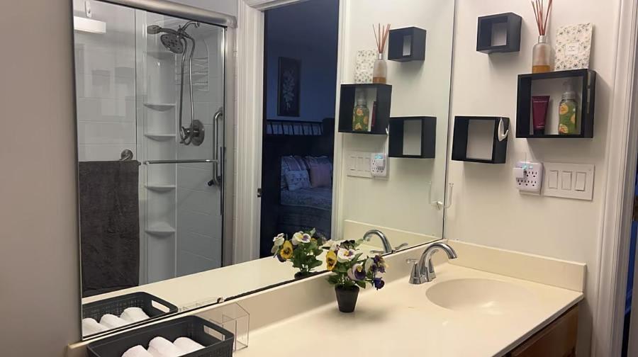 Grill Patio • Pet Friendly • 3br