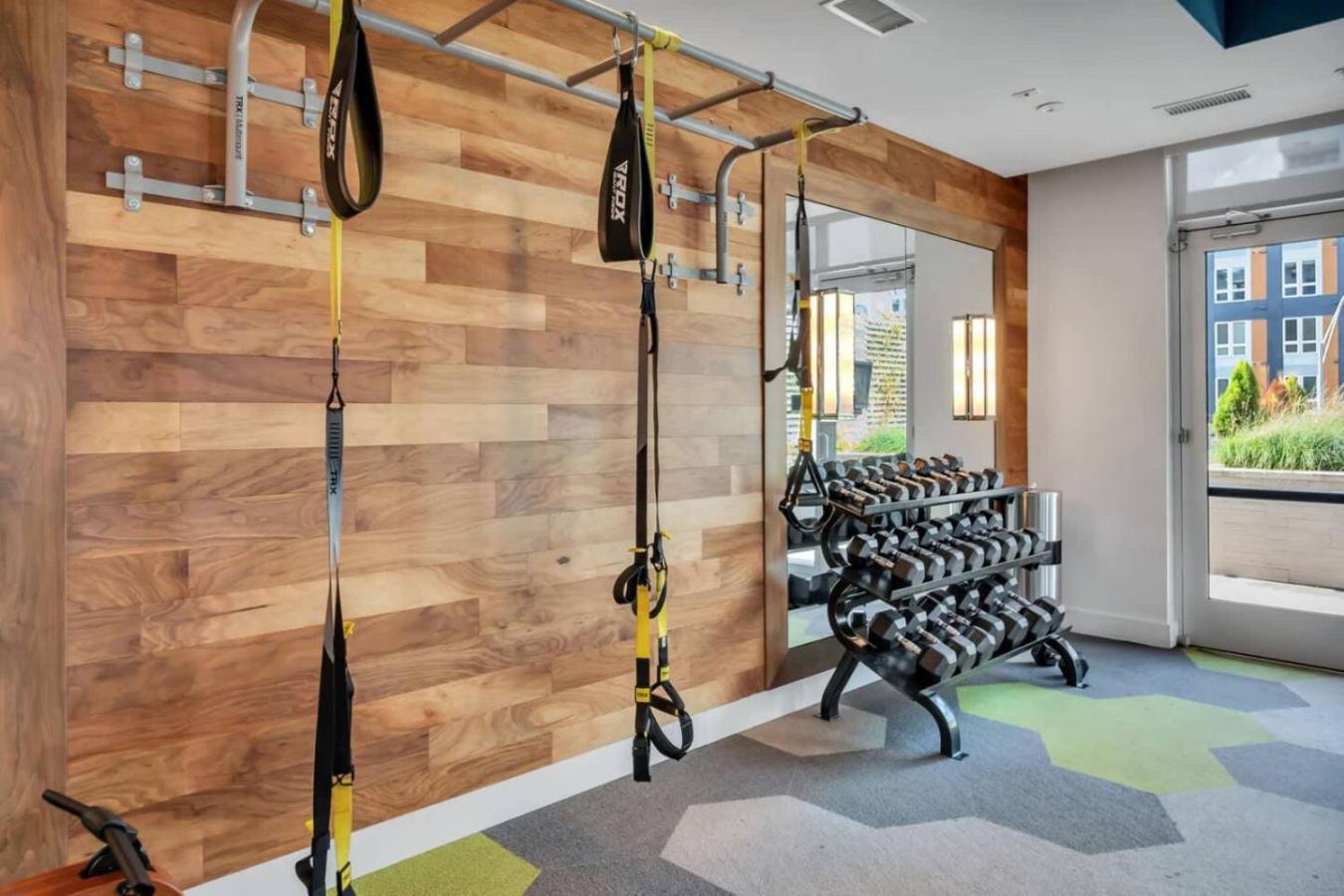 Carolina Horizon - Pool, Views, Free Parking Apartment *