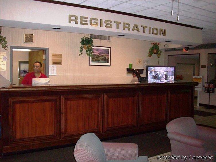 Quality & Area Hotel Charlotte