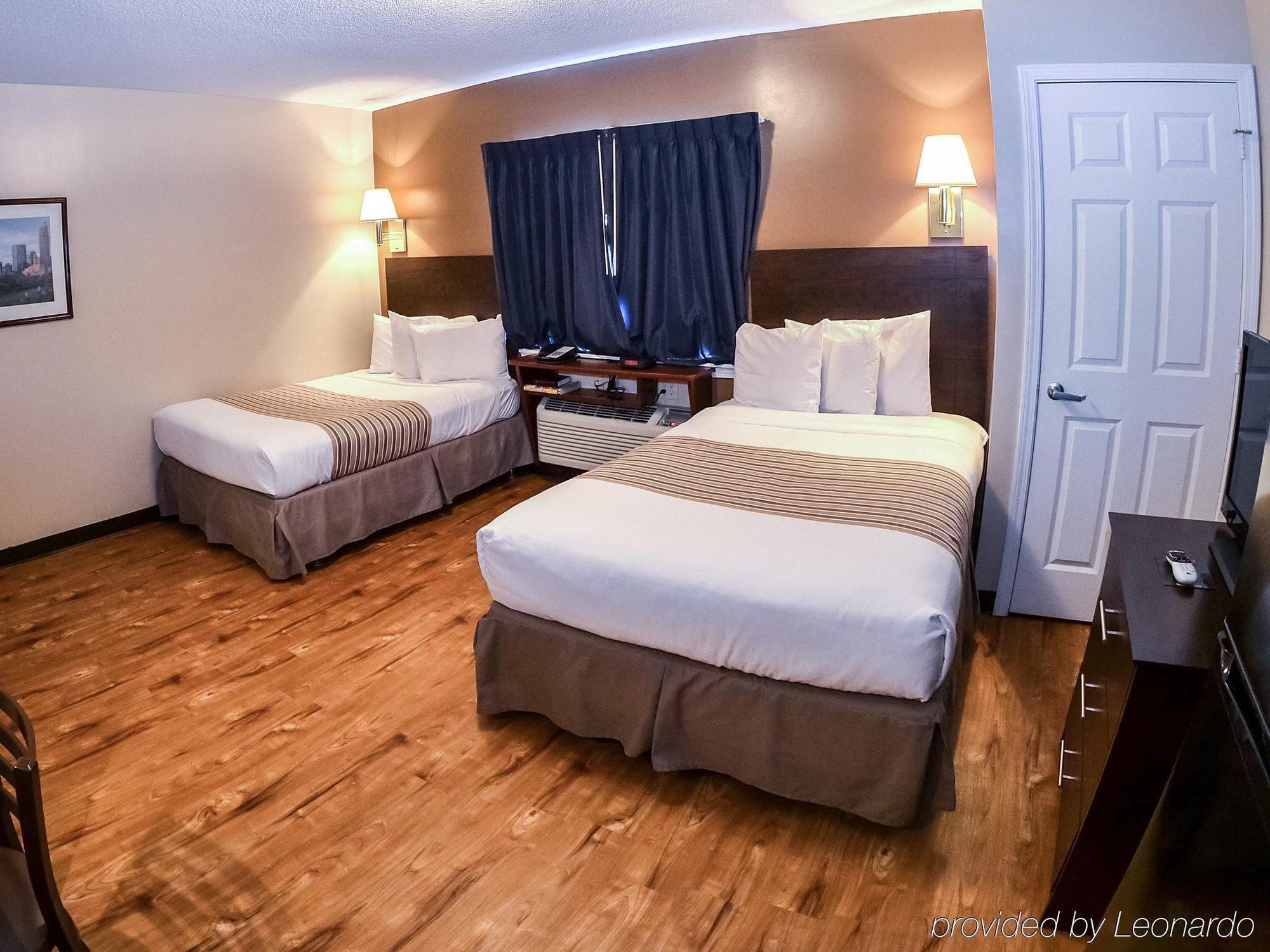 Hotel Suburban Near Of North Carolina-charlotte 4*