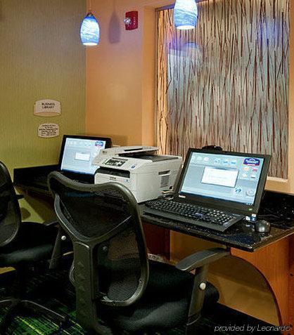 Fairfield & By Marriott Matthews 3* Charlotte