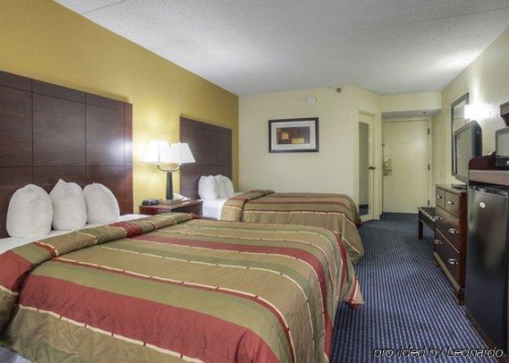 Hotel Wyndham Garden Airport Southeast