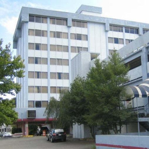 Hotel Golden By Oyo Charlotte