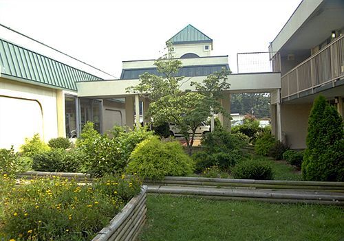 Hotel Quality & Area 2*