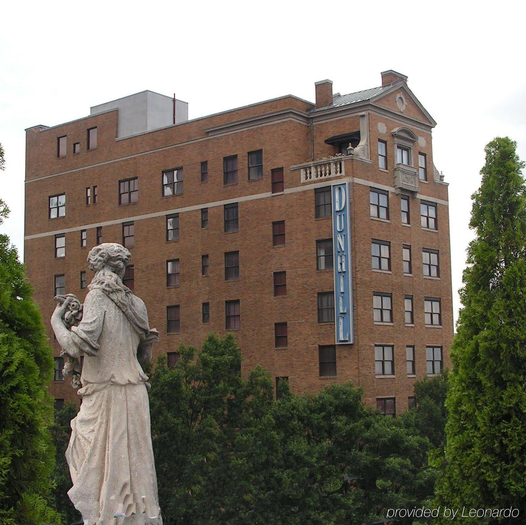 Dunhill 4* Charlotte