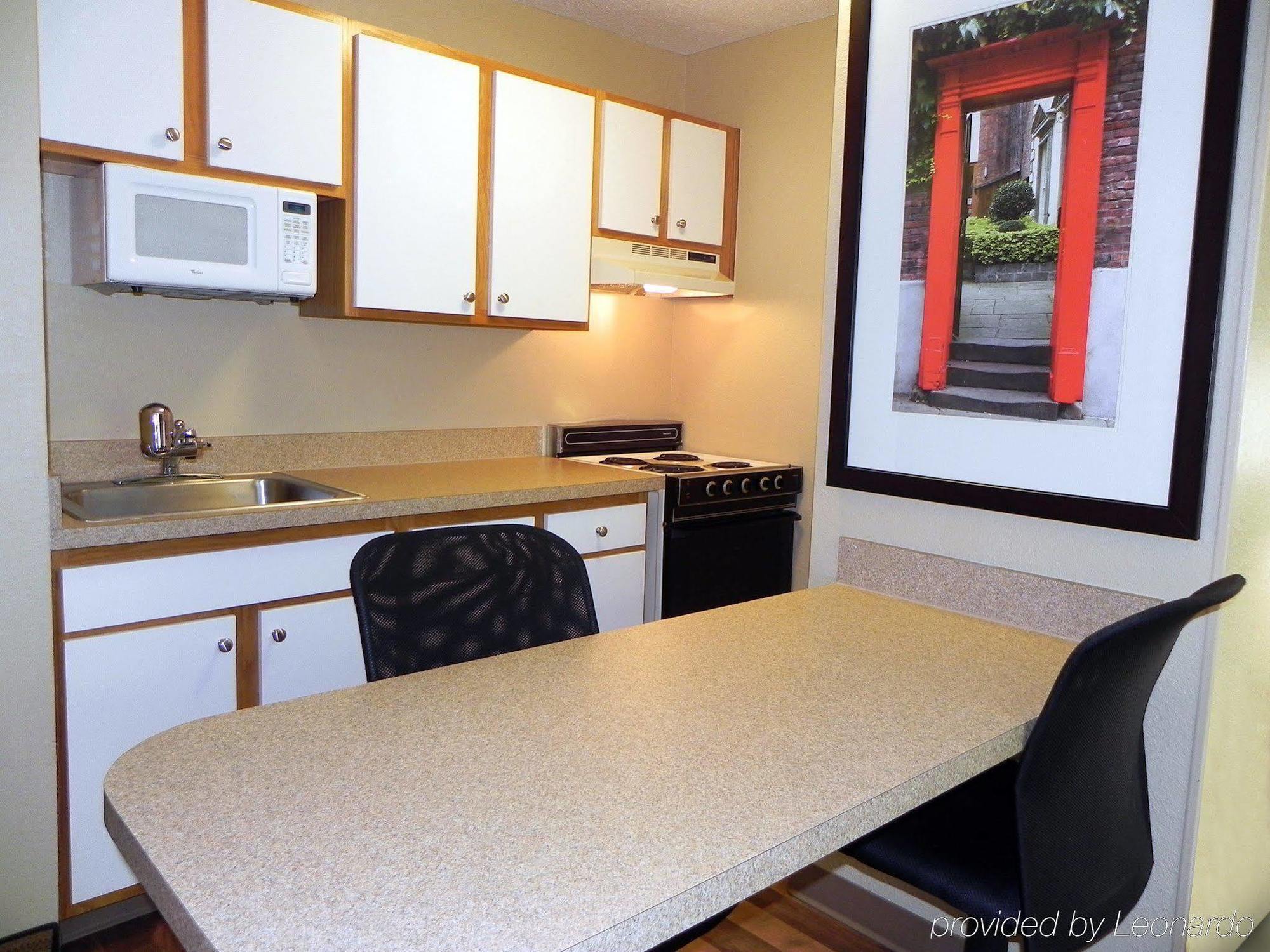 6 Charlotte, Nc - Tyvola Rd Executive Park 2*