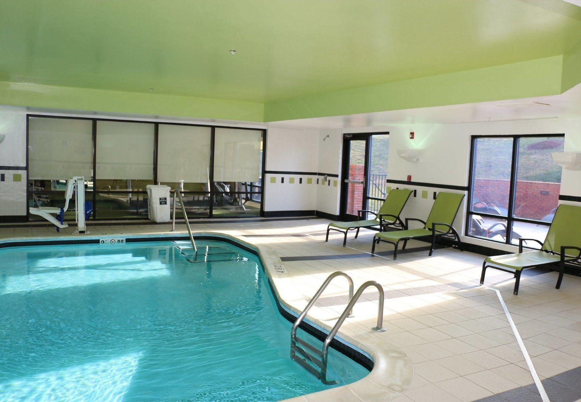 Fairfield & By Marriott Matthews Charlotte