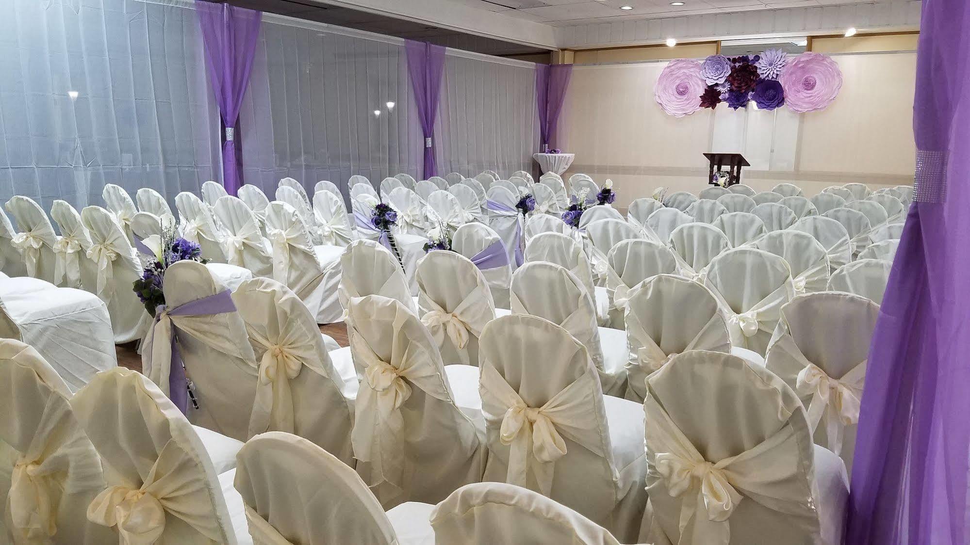 Hotel Golden By Oyo 3*