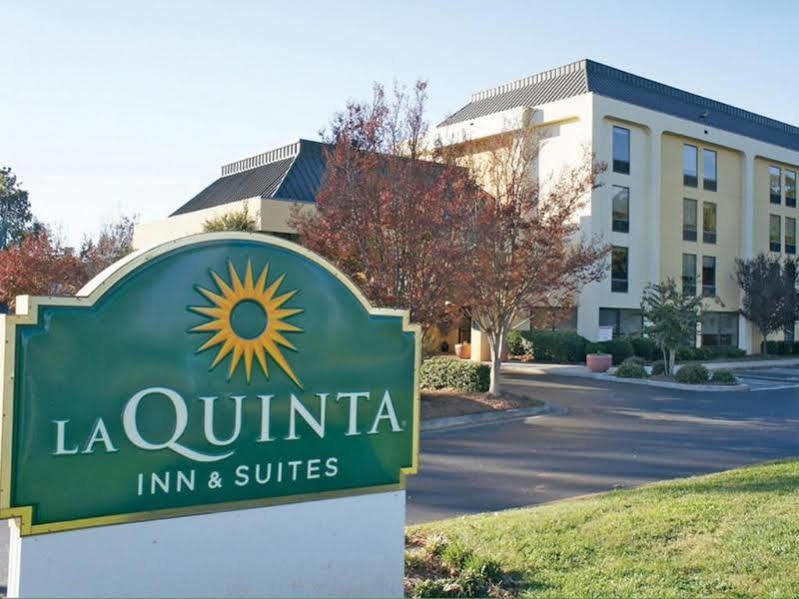 Spark By Hilton Airport North 3*