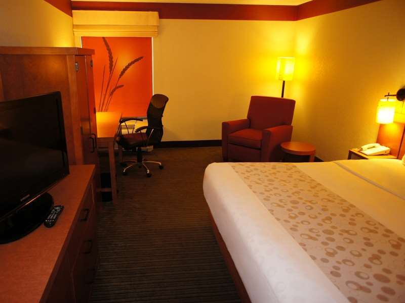 Spark By Hilton Airport North Hotel