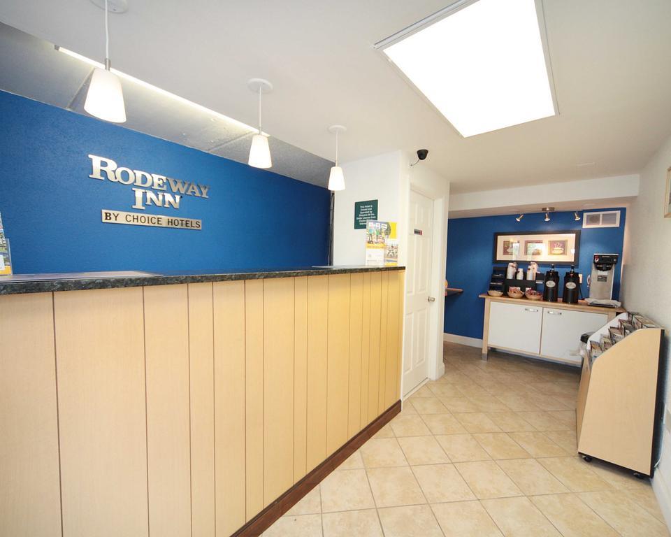 Rodeway North End Inn